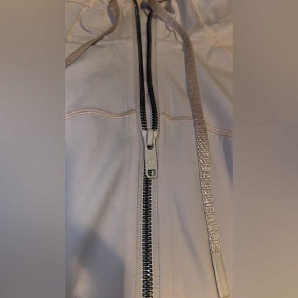 Lululemon Define Jacket - Picture 3 of 5